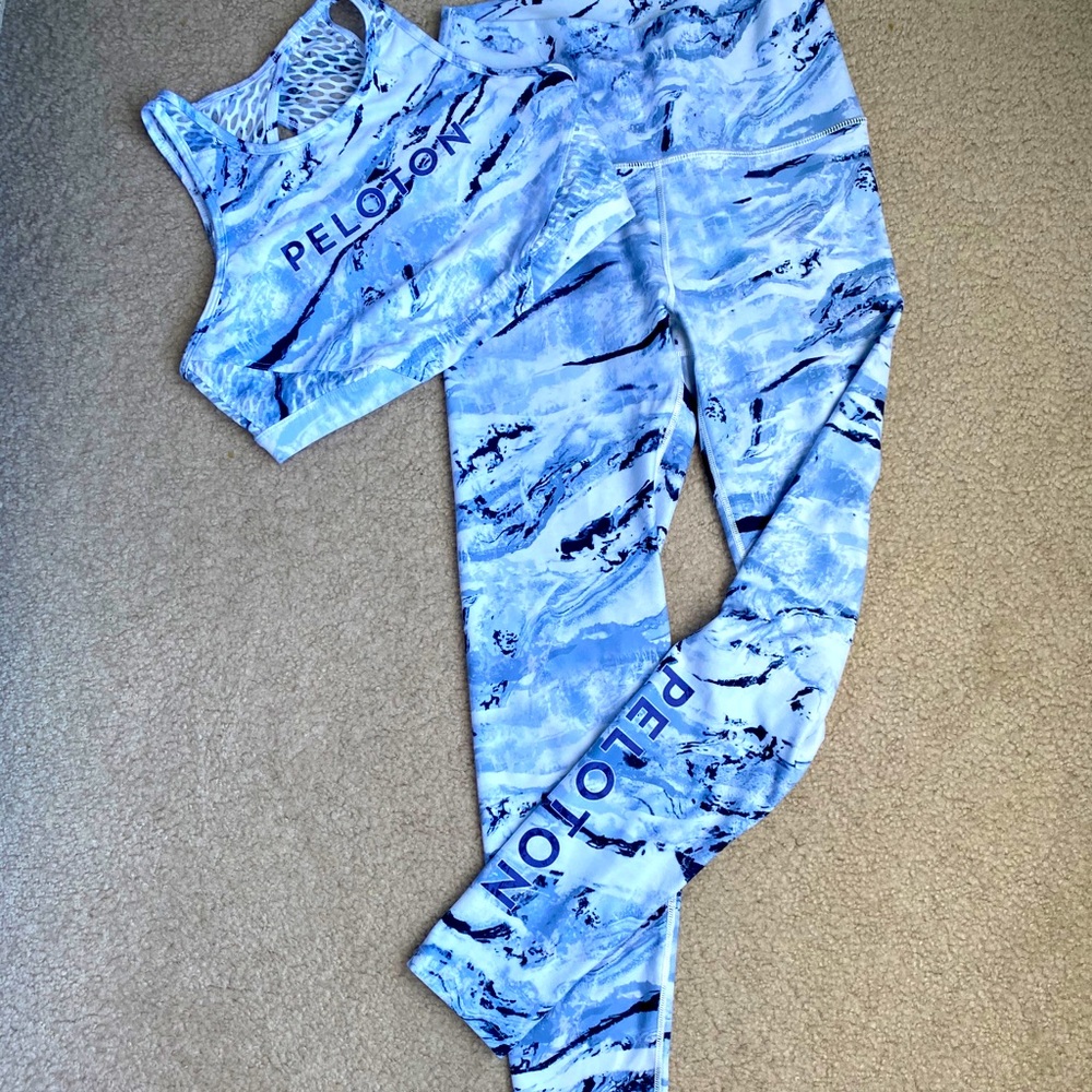 Peloton WITH size medium bra/medium leggings. $150